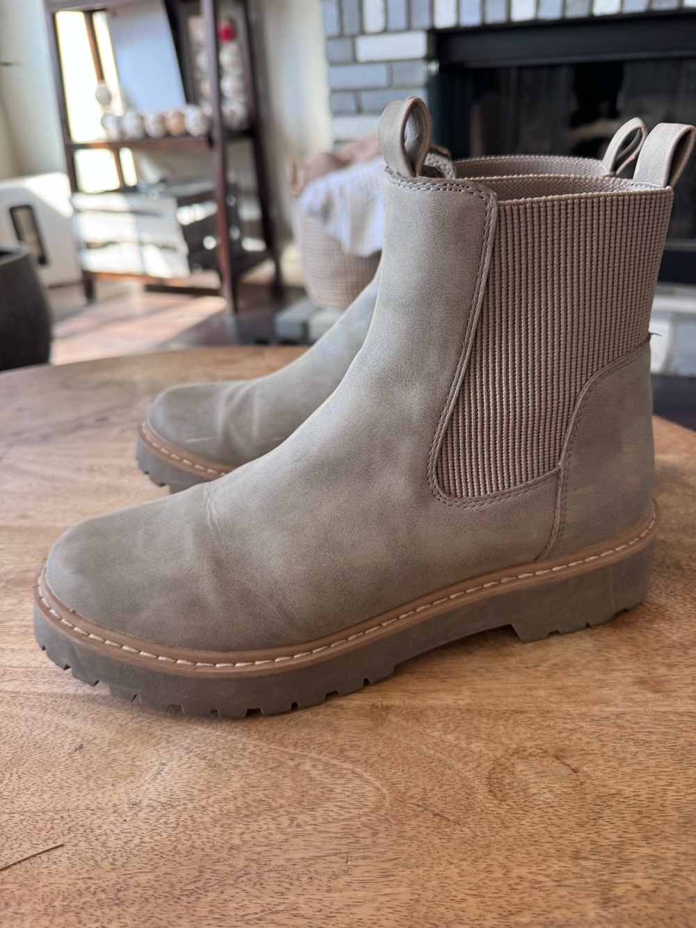 Dolce Vita neutral lug boots size 8